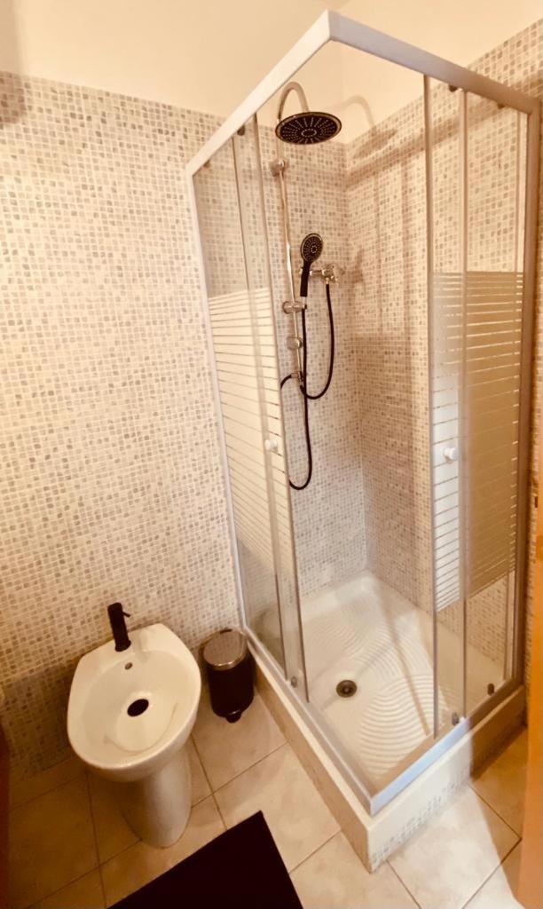 Casa Vacanze Viale Miramare 31- Delizioso Mini Loft Industrial Trieste Esterno foto